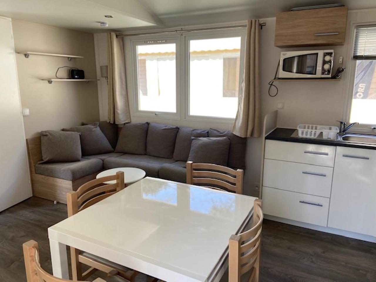 - Mobilhomes Bord De Mer, Conguel *